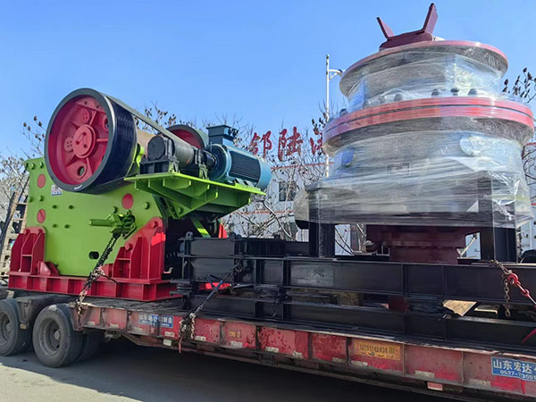 圓錐機美女黄色APP發貨現場.jpg 圓錐機美女黄色APP發貨現場.jpg